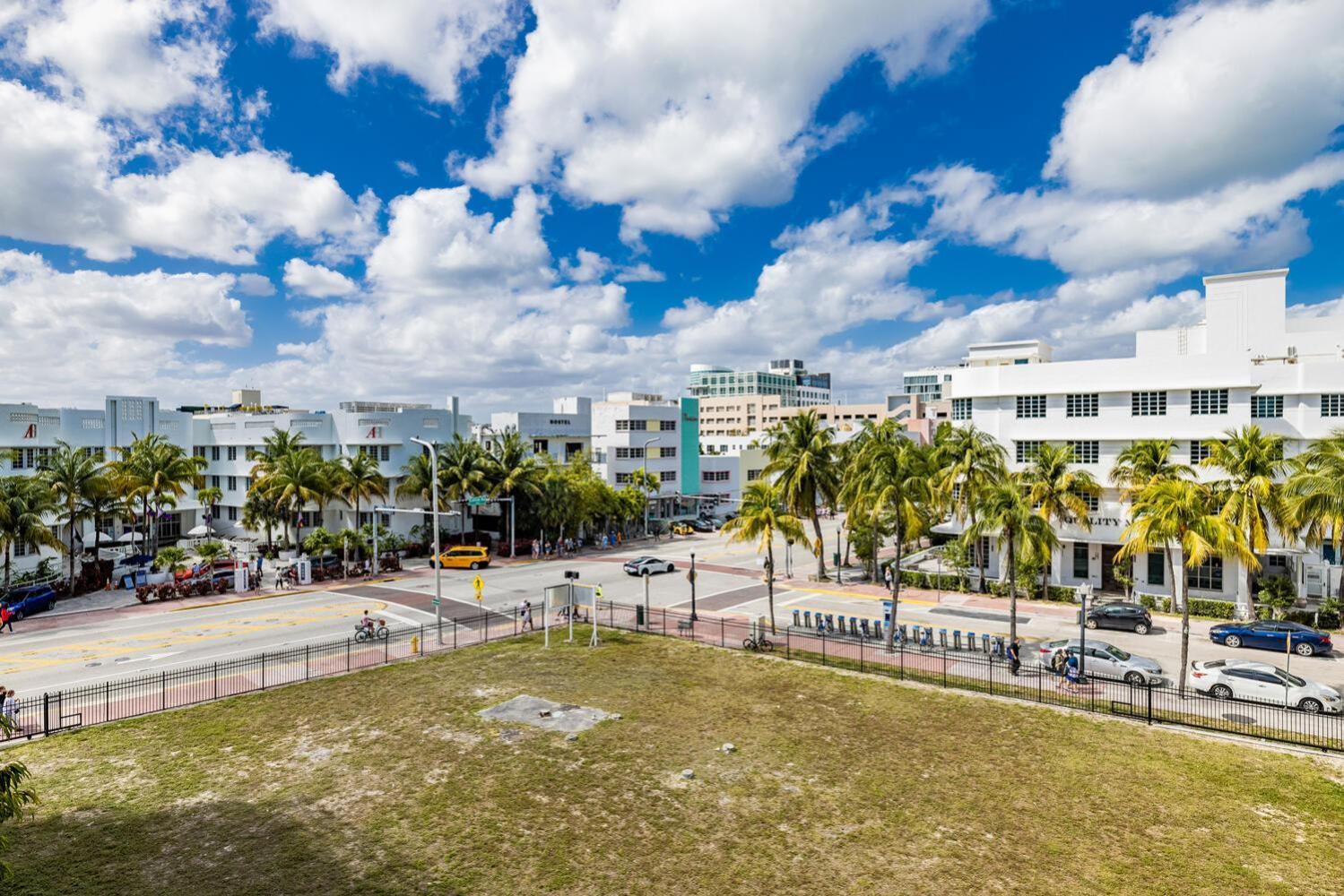 Apartment Large On Ocean Drive With Direct Access To The