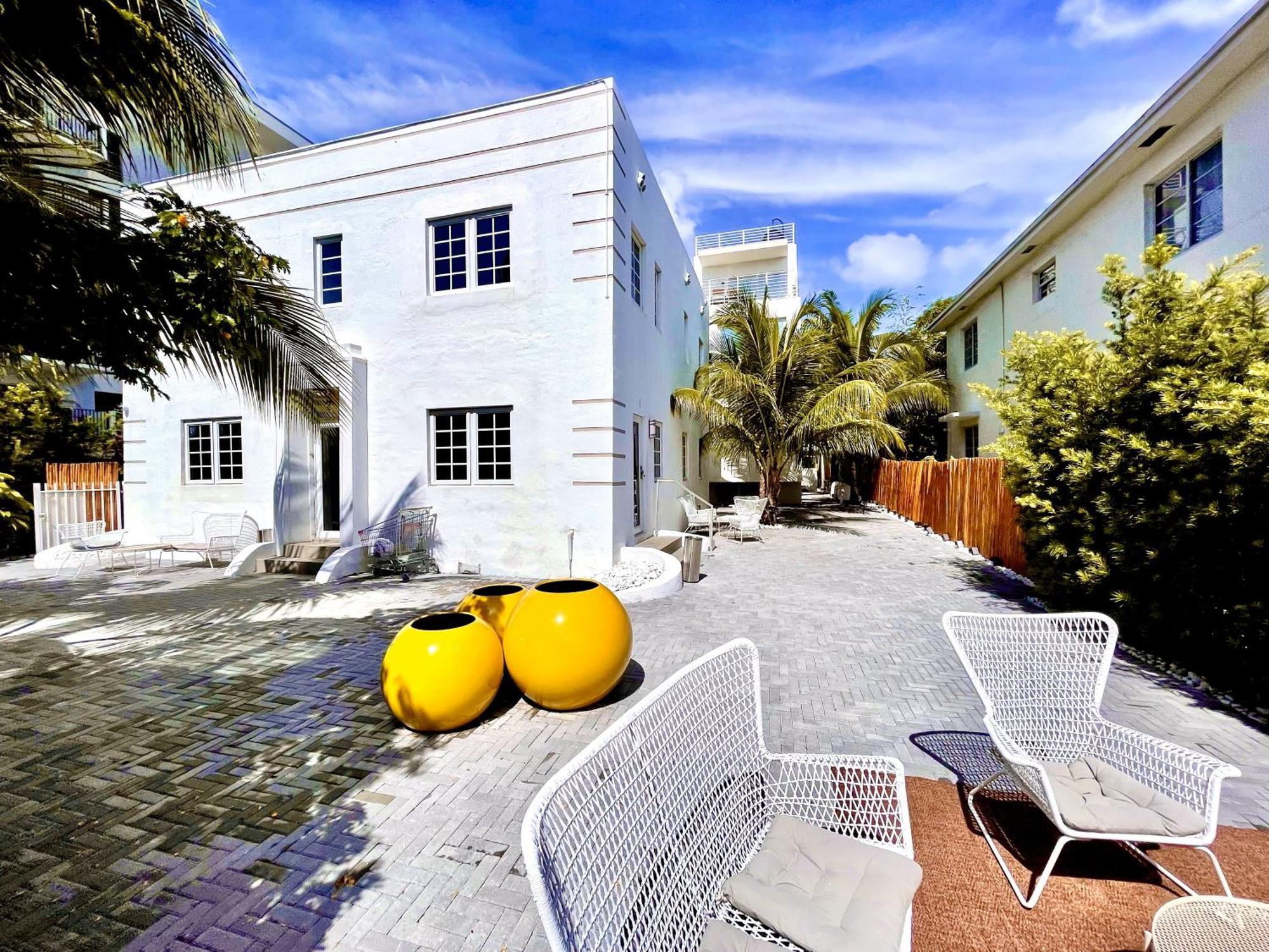 10 Guests Luxurious Elegant South Miami Beach
