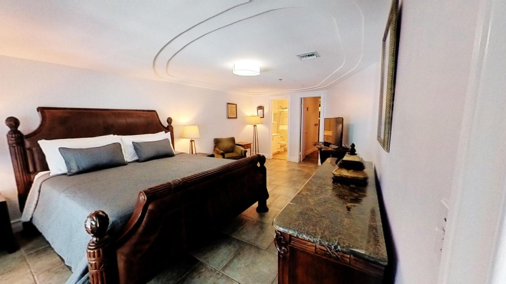 Castle M16 Oceanview Loft With Access, Pool, Tennis And Free Parking! Ferienhaus *