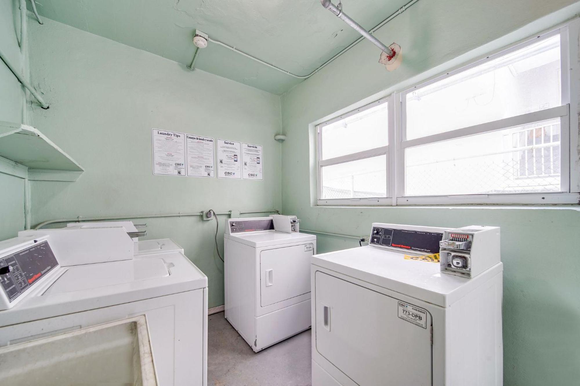 Apartment Deco Ocean Dr Deal, W/2 Queen Beds, South Miami Beach