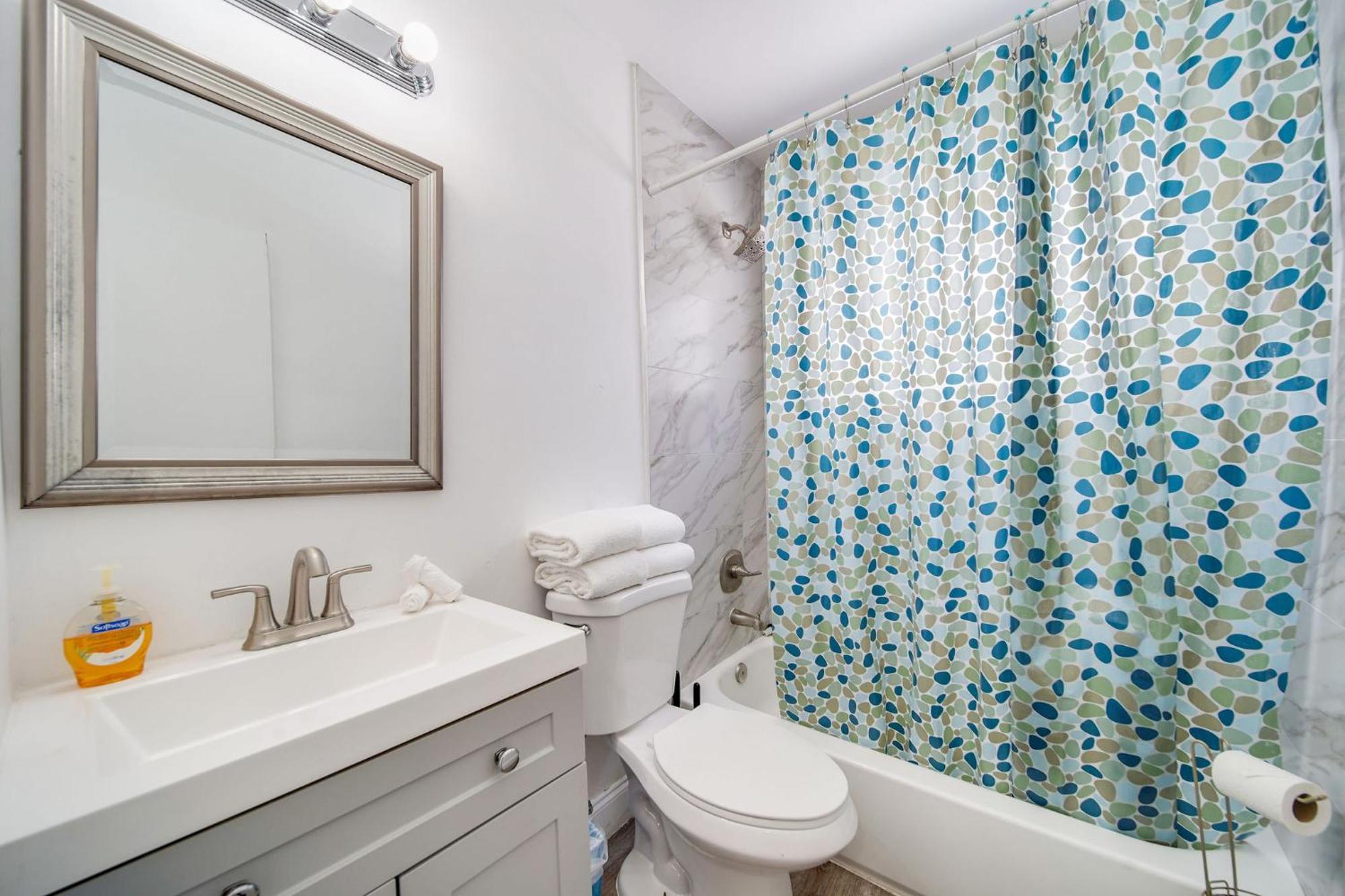 Apartment Deco Ocean Dr Deal, W/2 Queen Beds, South Miami Beach