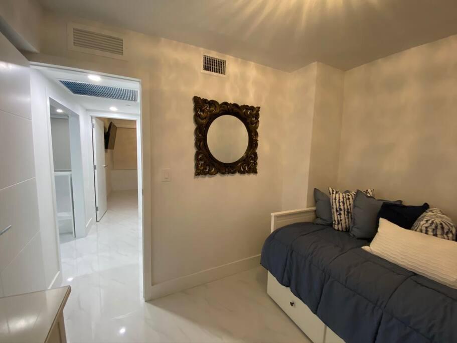 Holiday home Luxury Beachfront 3 Bedroom Miami Condo,
