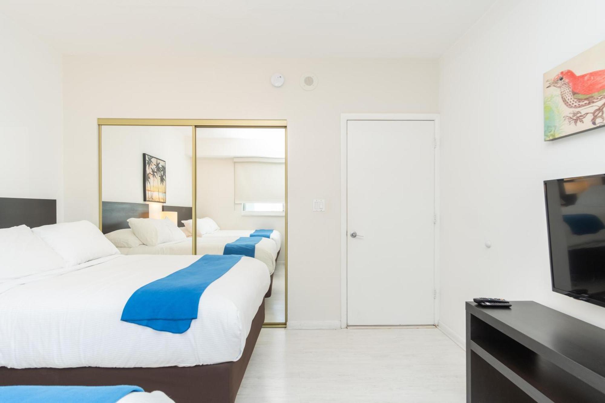 Golden Bay 103 Apartment