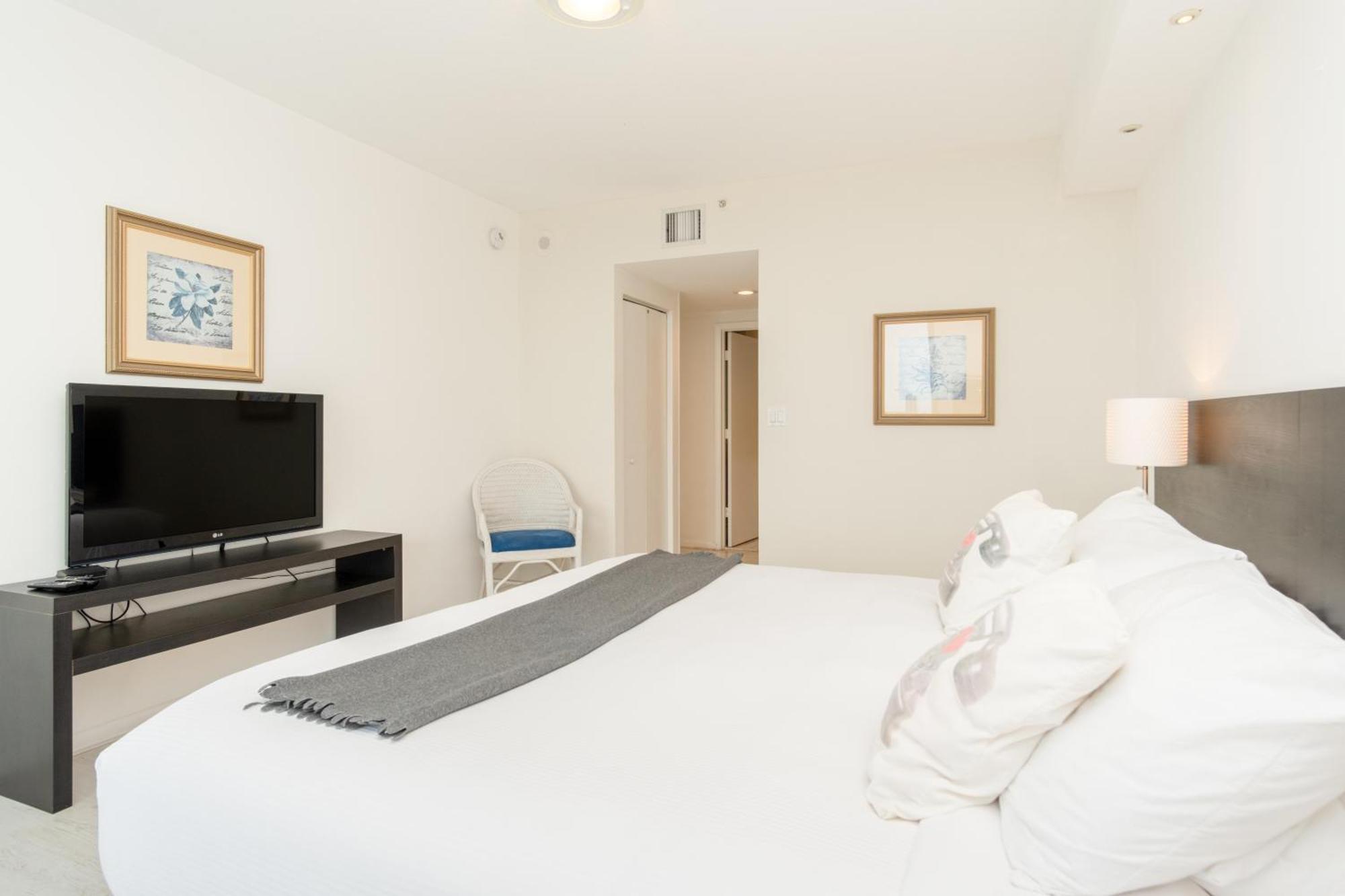 Golden Bay 103 Apartment Miami Beach