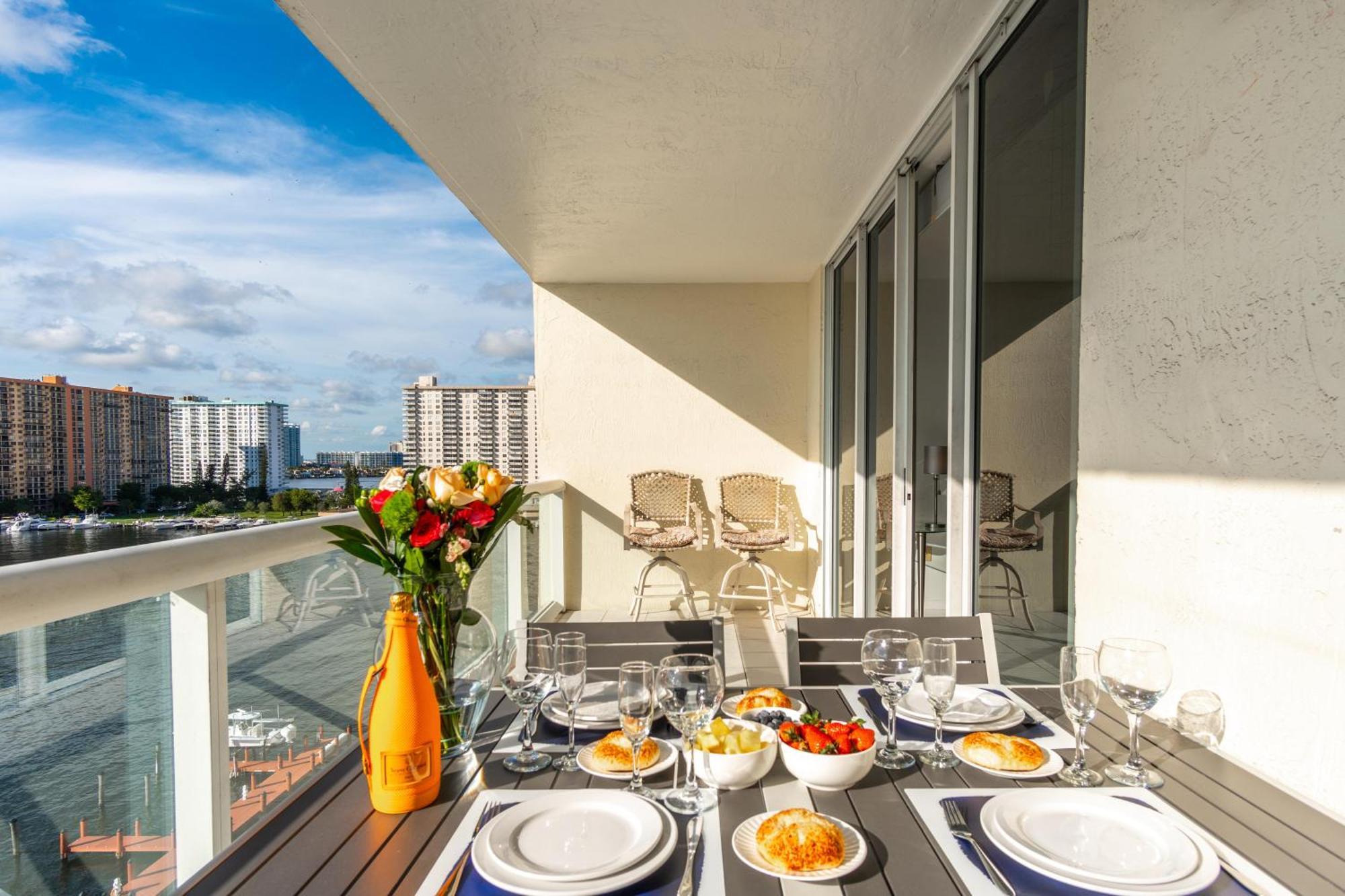 Golden Bay 103 Apartment Miami Beach