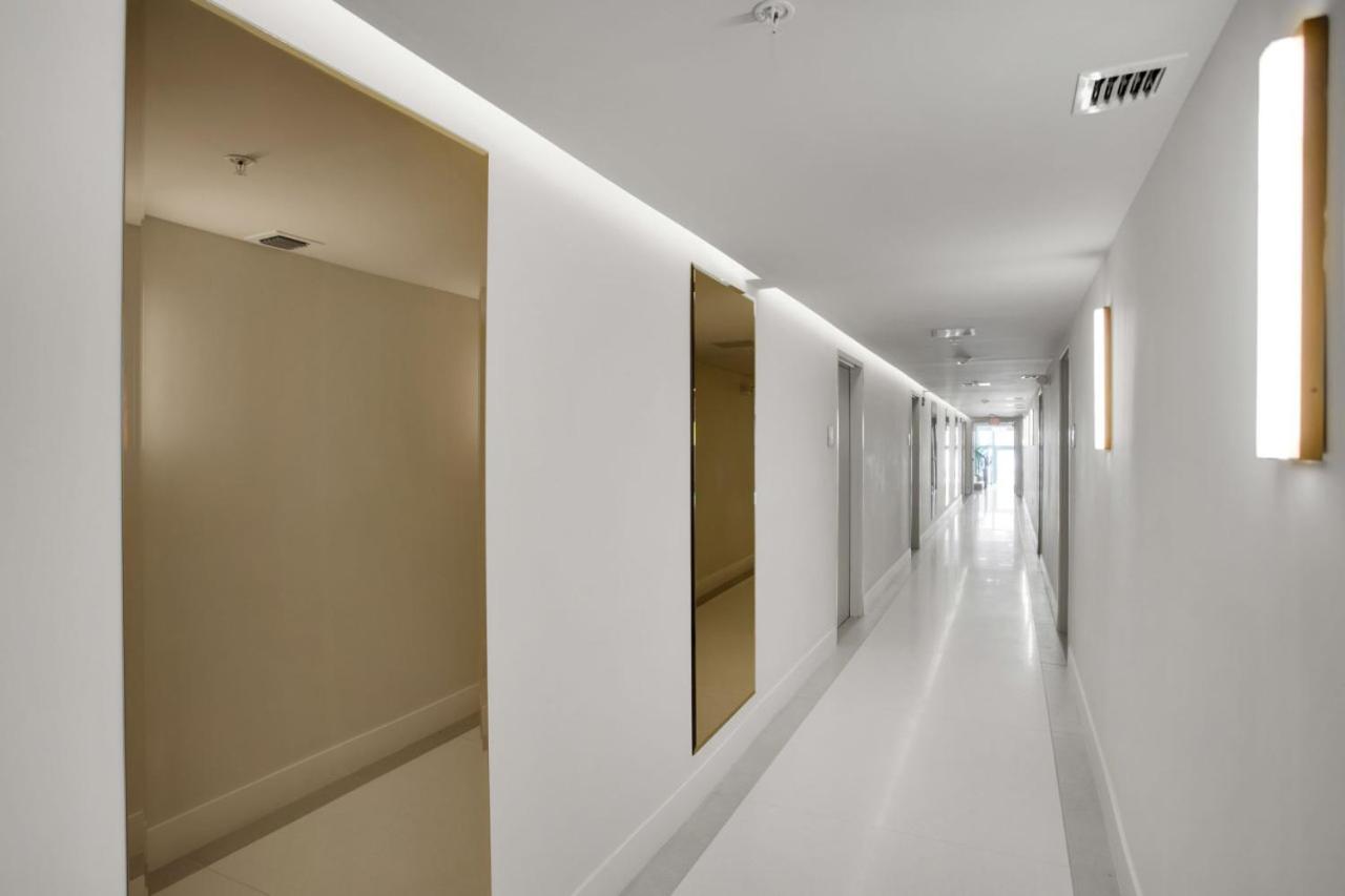 Vonder Miami - Unit 1 *