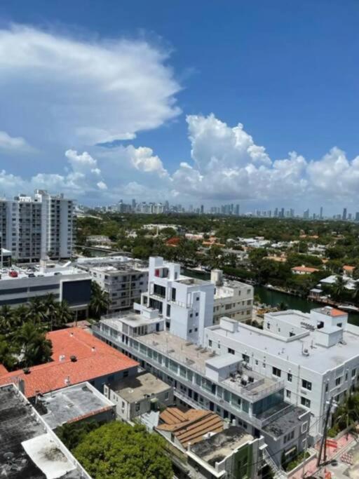 1505- Downtown Miami Bay View Retreat With 1br & 1ba *