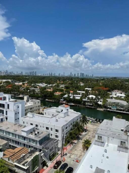 1505- Downtown Miami Bay View Retreat With 1br & 1ba * Miami Beach