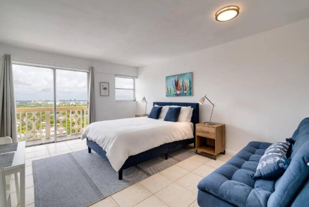 1505- Downtown Miami Bay View Retreat With 1br & 1ba Apartment *