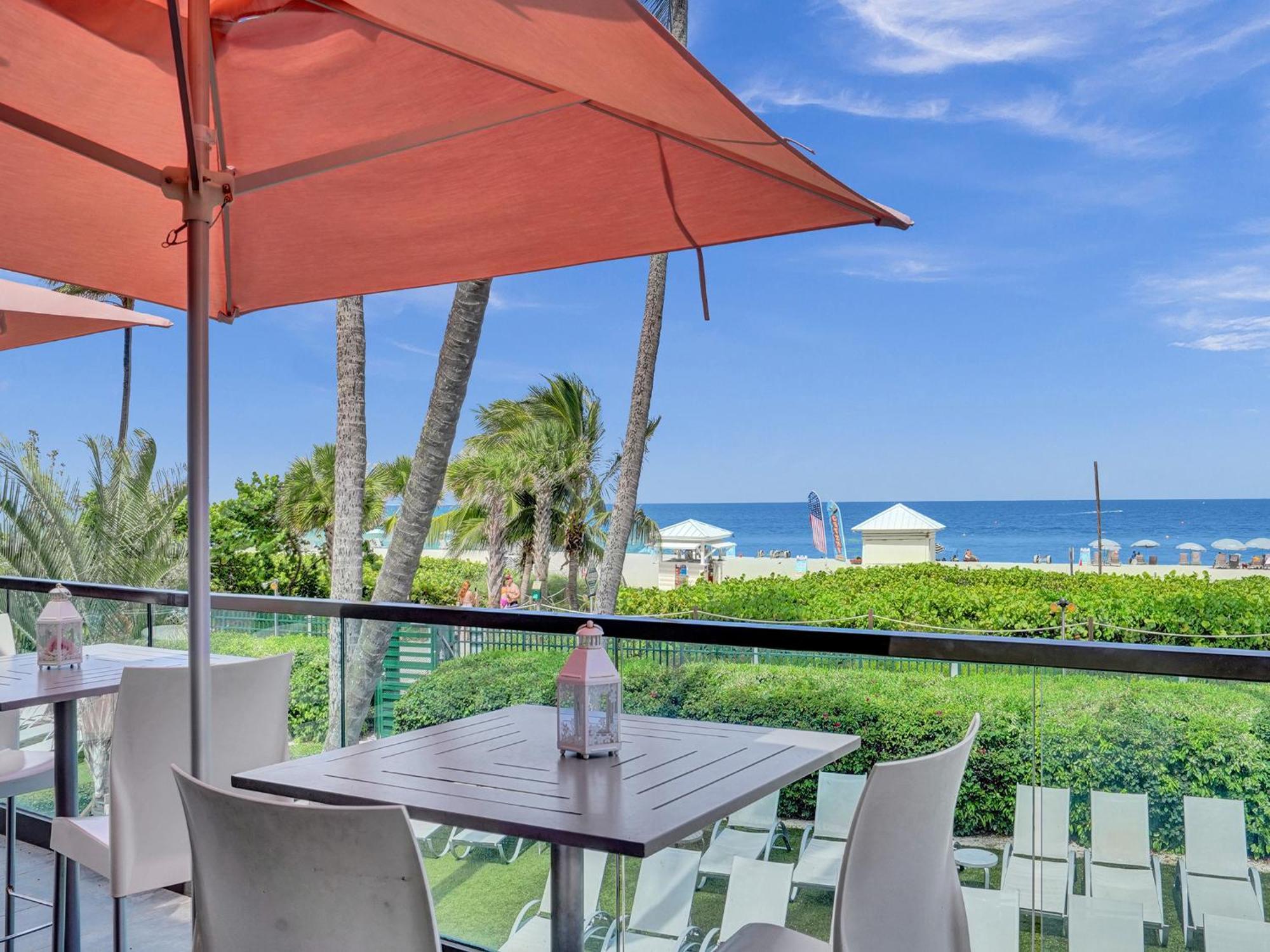 Adorable 2 Bedroom Service 1110 * Miami Beach
