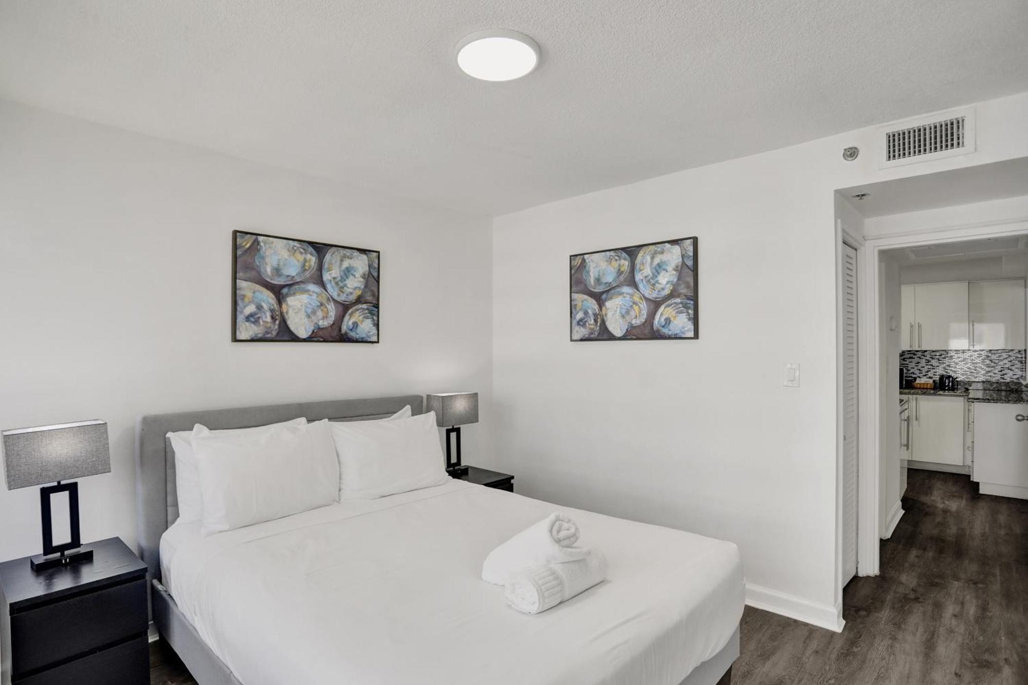 Apartment Adorable 2 Bedroom Service 1110 Miami Beach