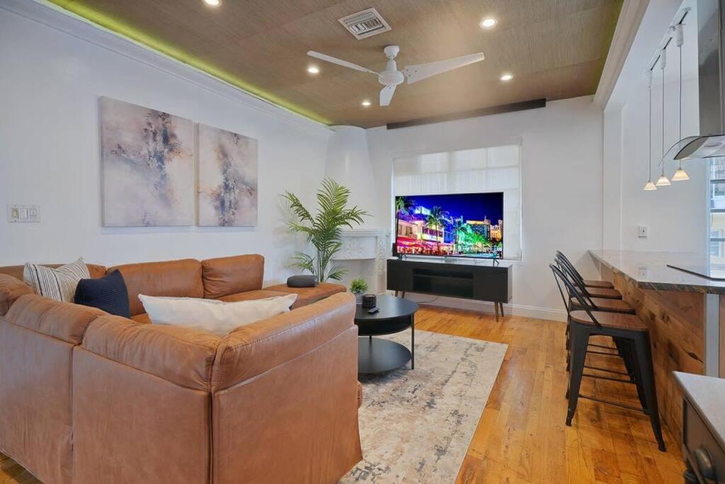 Superb For 8 Near Ocean Apartment