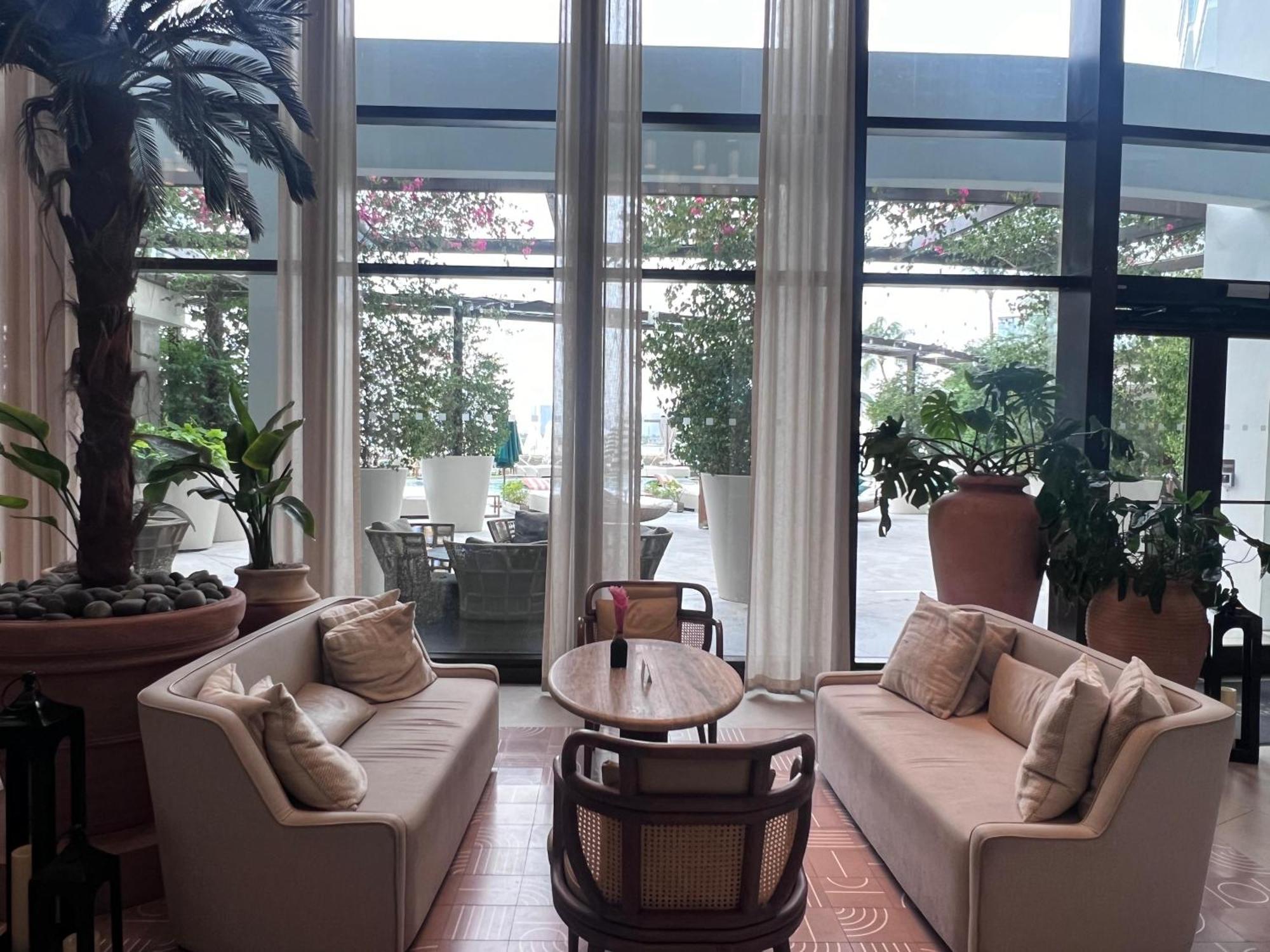Seven Heaven Mondrian- The Bay View In Miami *