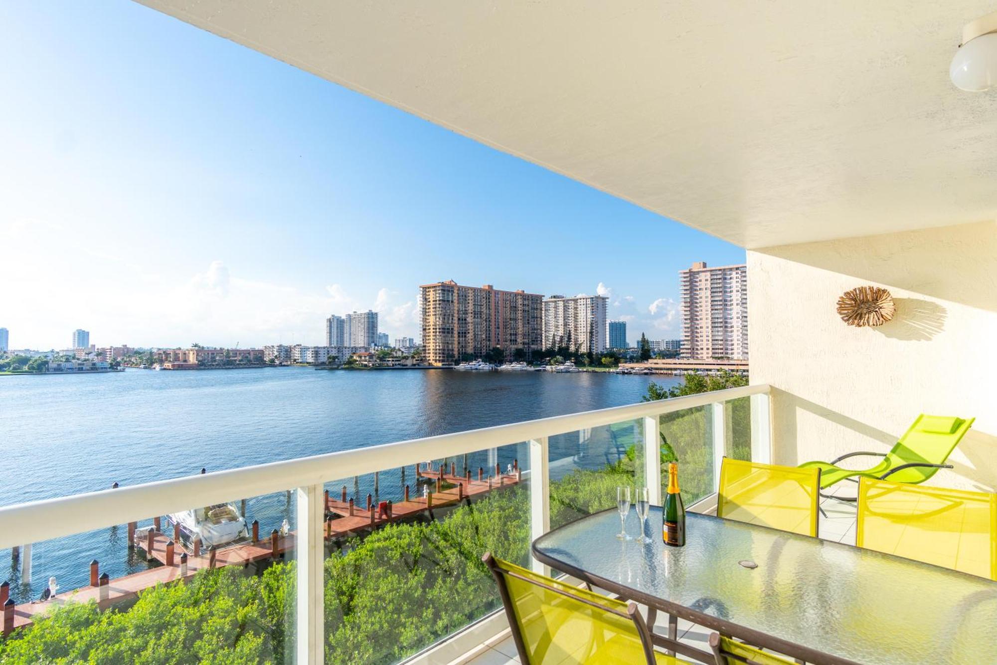 Apartment Golden Bay 56 Miami Beach