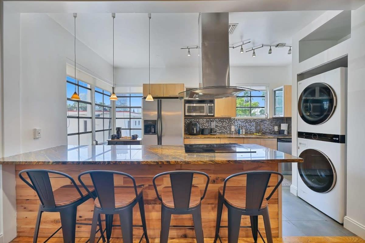 Apartment Large & Bright Sleep Up To 8 Only 2min From Ocean Miami Beach