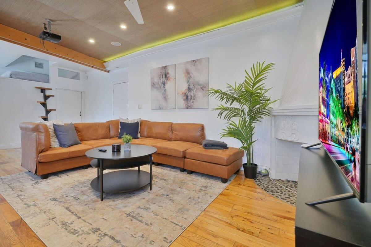 Large & Bright Sleep Up To 8 Only 2min From Ocean Apartment