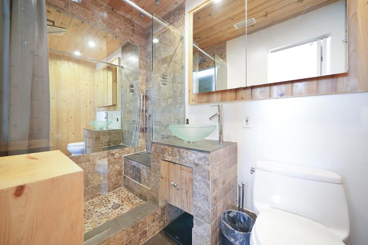 Large & Bright Sleep Up To 8 Only 2min From Ocean Miami Beach
