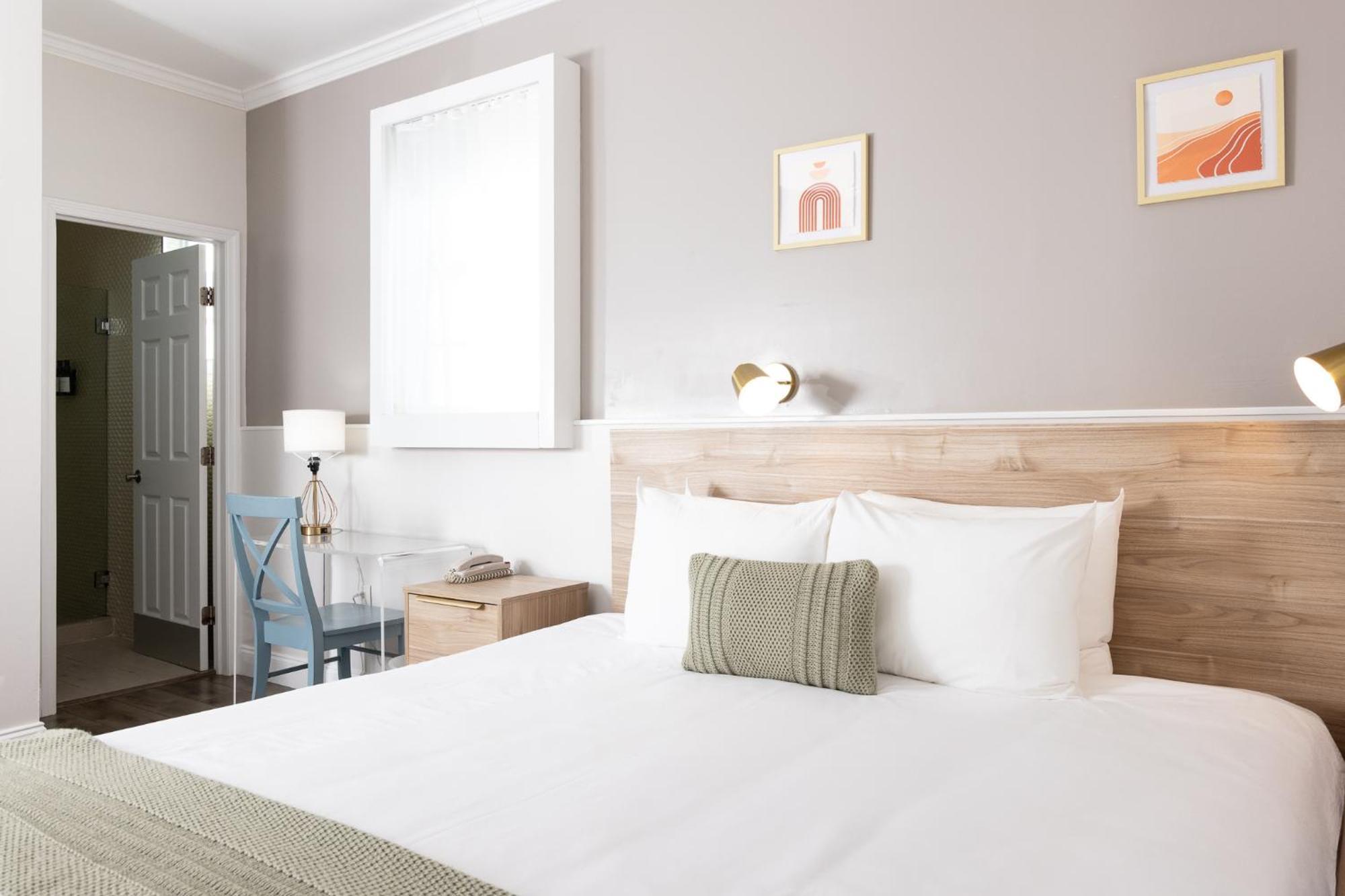 Hotel Riviere South Beach 3*