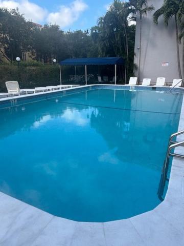 Cute, Cozy Walk To The Beach! Apartment Miami Beach