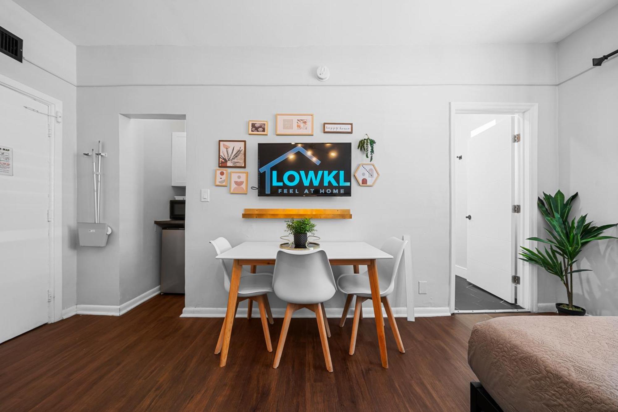 Nine20 Collins By Lowkl Hotel 2*