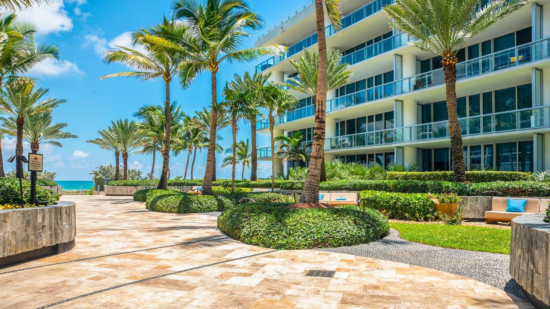 1 Bedroom Private At Carillon Miami -911 Aparthotel