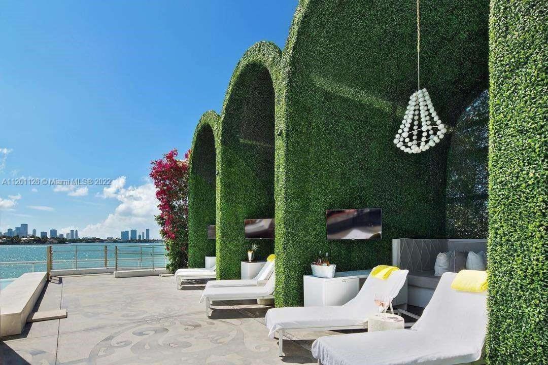 Seven Heaven Mondrian- The Bay View In Miami *