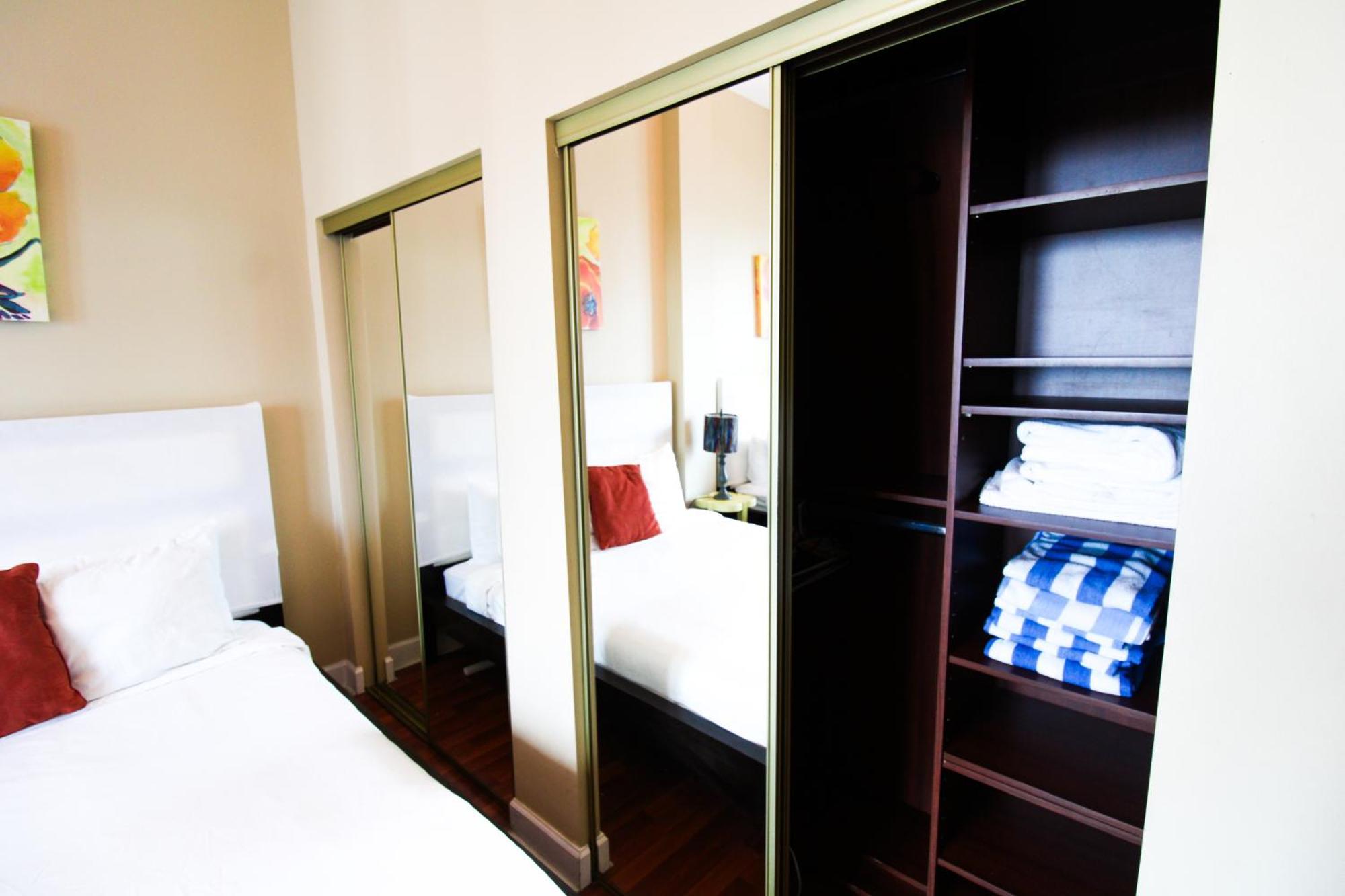 Castle Ph15 Spacious Penthouse With Balcony, Access, Pool, Tennis, Free Parking *