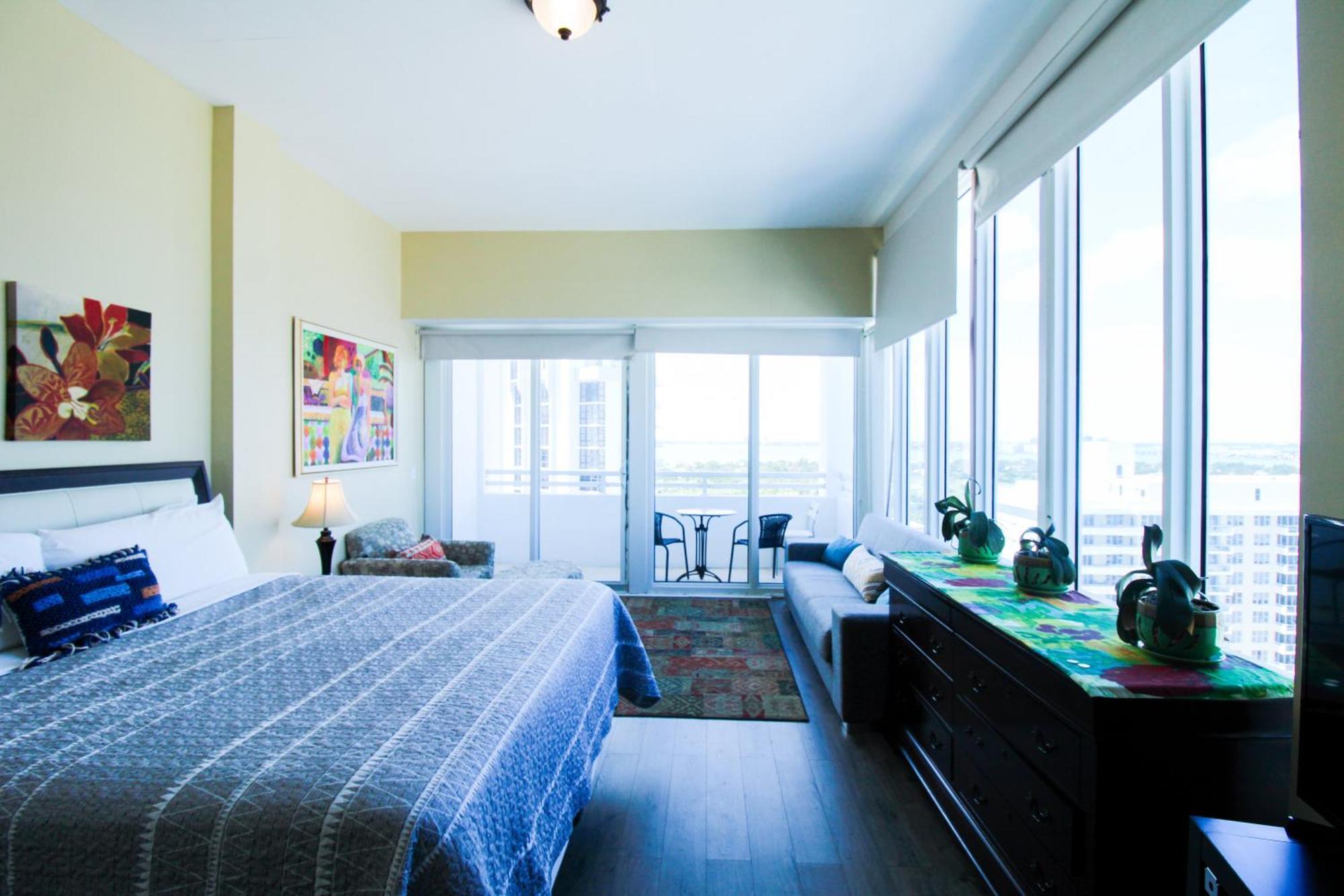 Holiday home Castle Ph15 Spacious Penthouse With Balcony, Access, Pool, Tennis, Free Parking