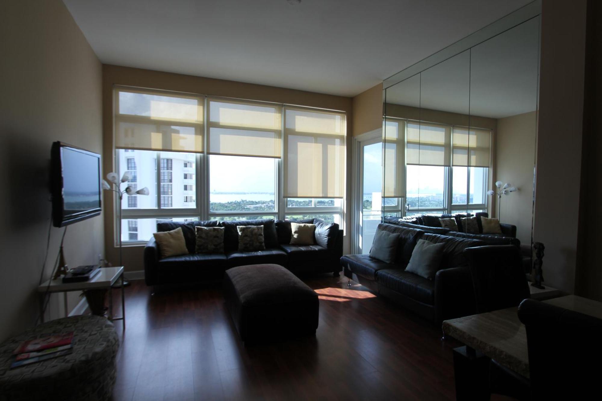 Castle Ph15 Spacious Penthouse With Balcony, Access, Pool, Tennis, Free Parking Miami Beach