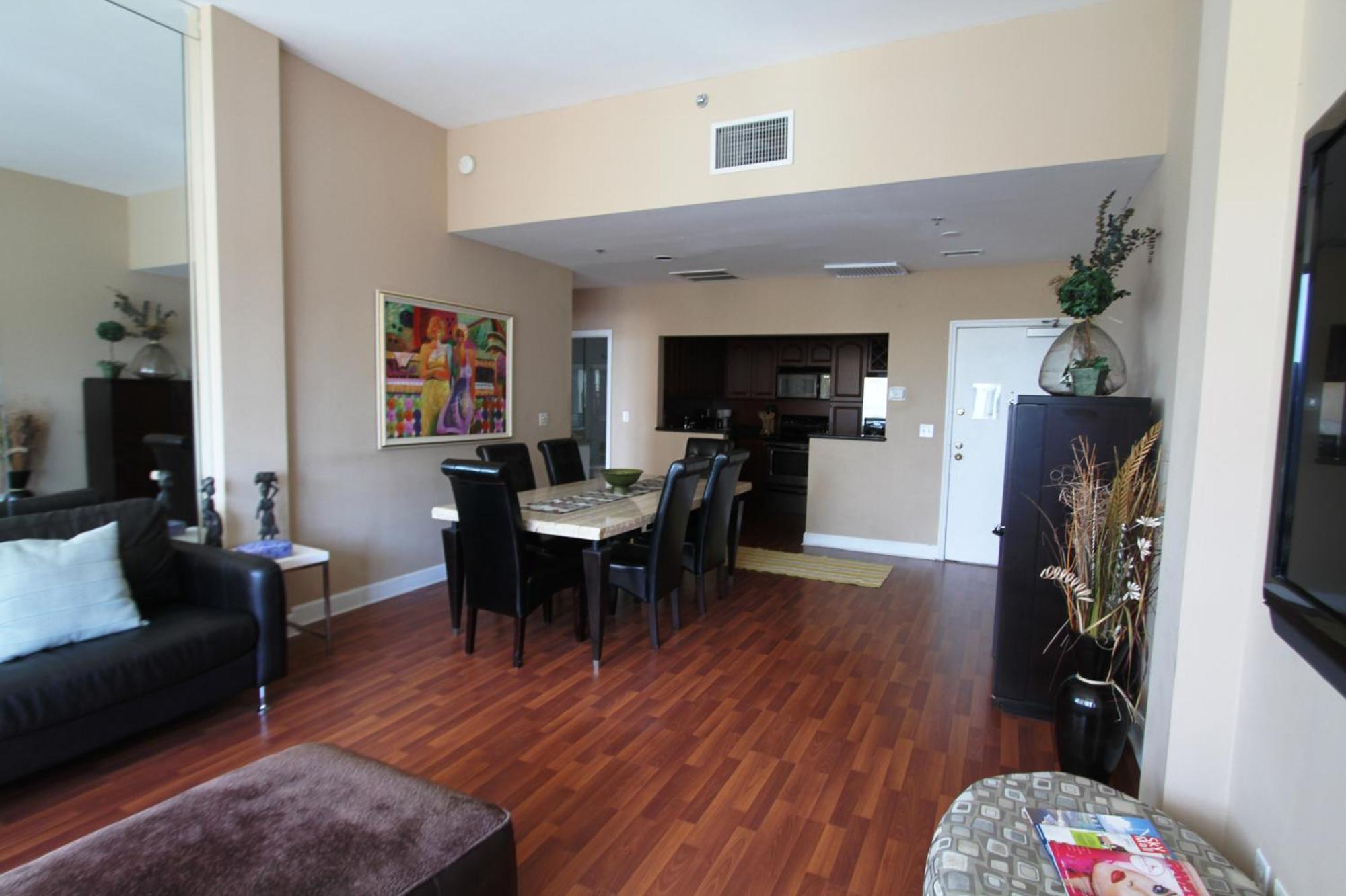 Castle Ph15 Spacious Penthouse With Balcony, Access, Pool, Tennis, Free Parking Holiday home *