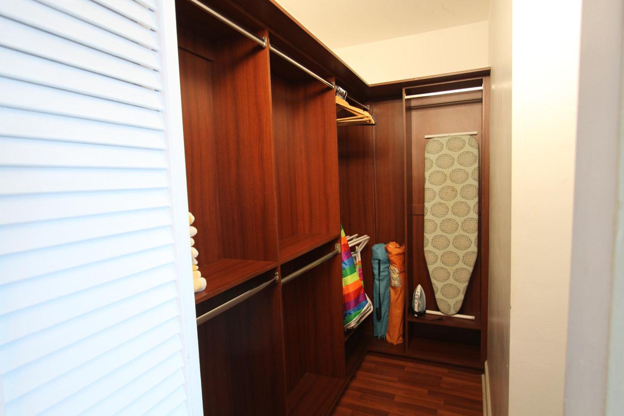 Castle Ph15 Spacious Penthouse With Balcony, Access, Pool, Tennis, Free Parking Miami Beach