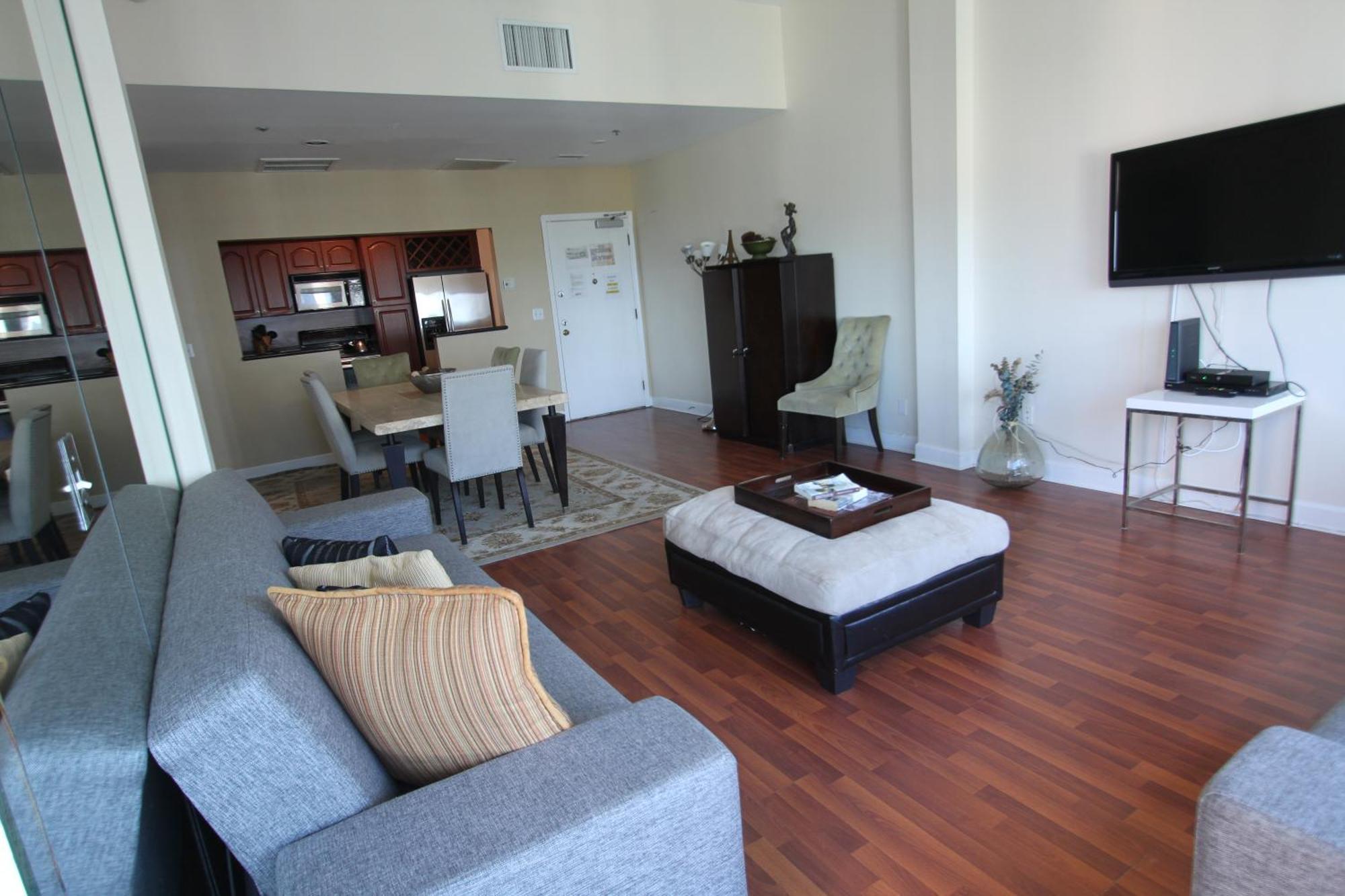 Castle Ph15 Spacious Penthouse With Balcony, Access, Pool, Tennis, Free Parking Holiday home