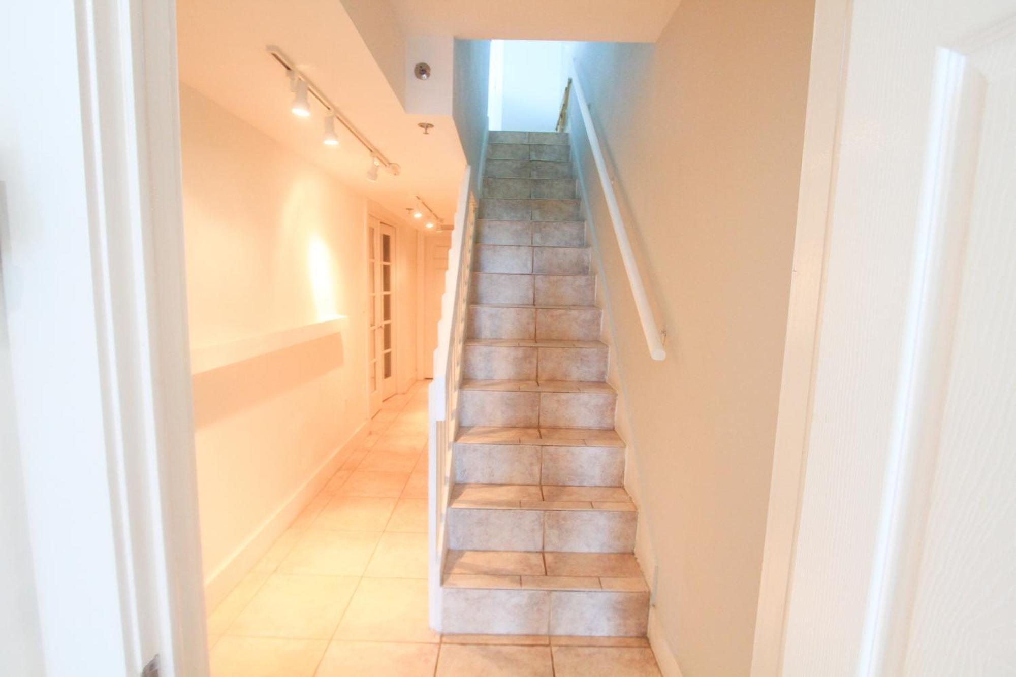 Holiday home Castle Pavillon 8 Beachfront - Private Access Loft With 2-story, Pool, Tennis, Free Parking Access