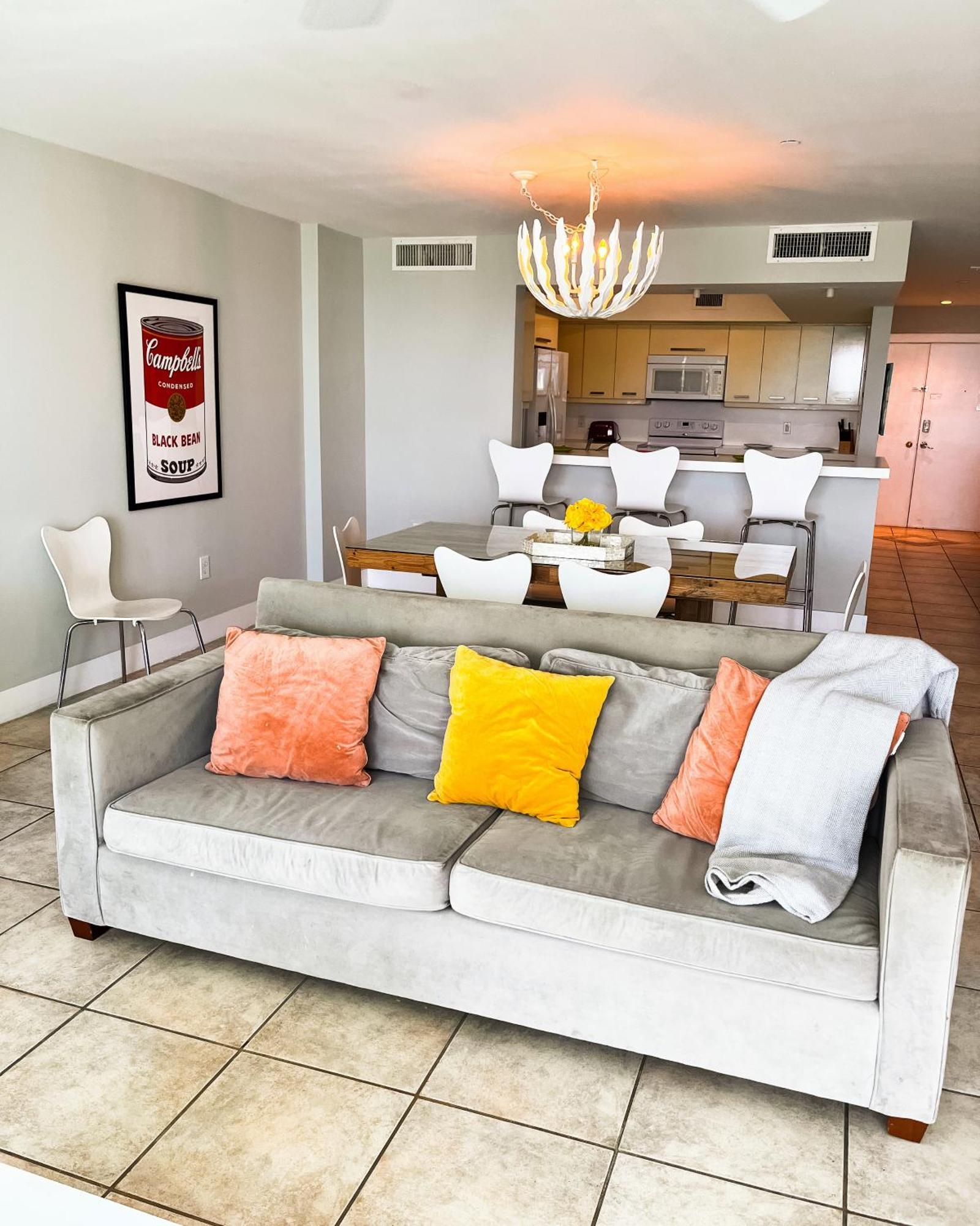 Castle Pavillon 8 Beachfront - Private Access Loft With 2-story, Pool, Tennis, Free Parking Access