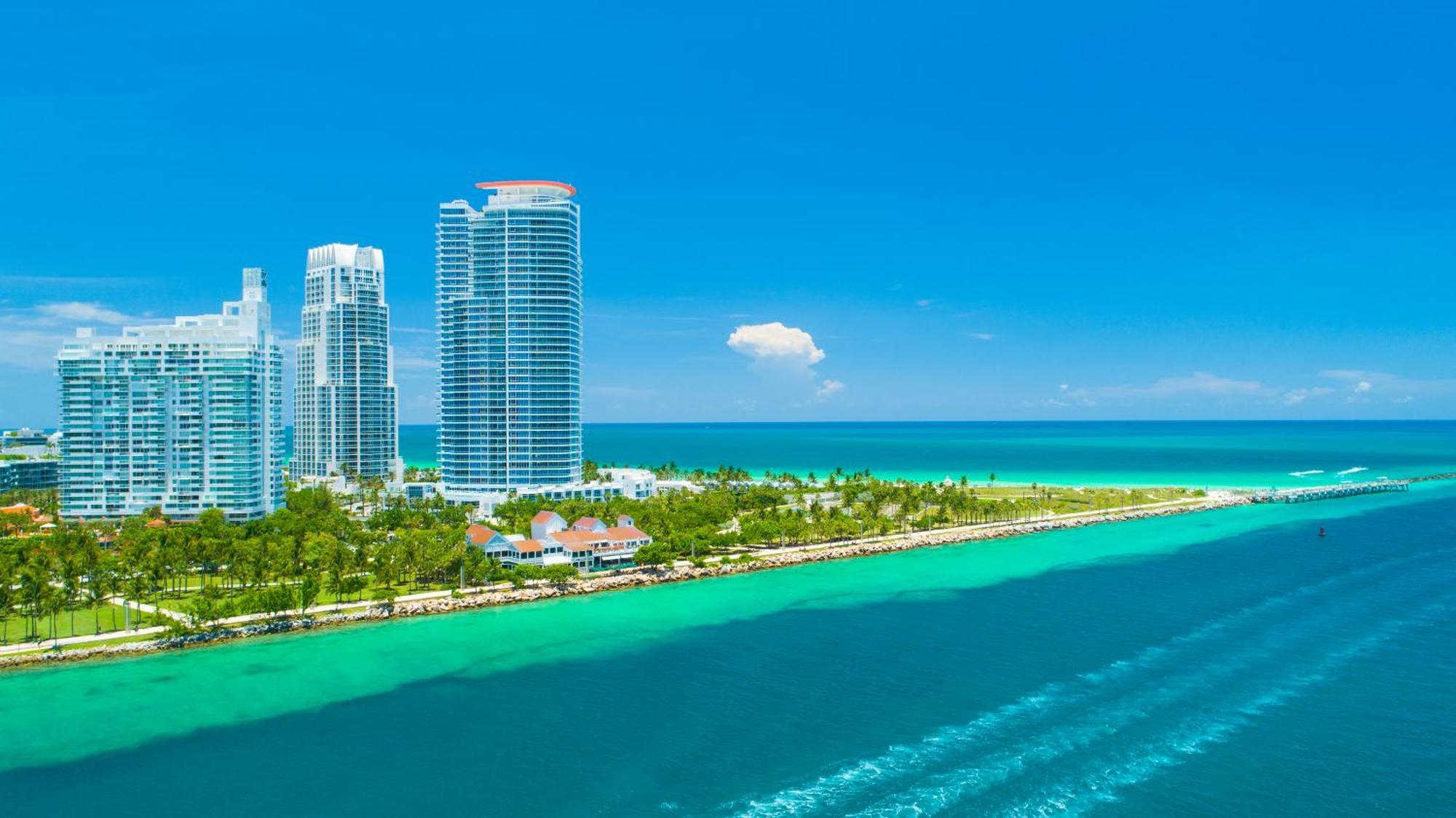 Apartment Luxurious Private At 1 & Homes -1445