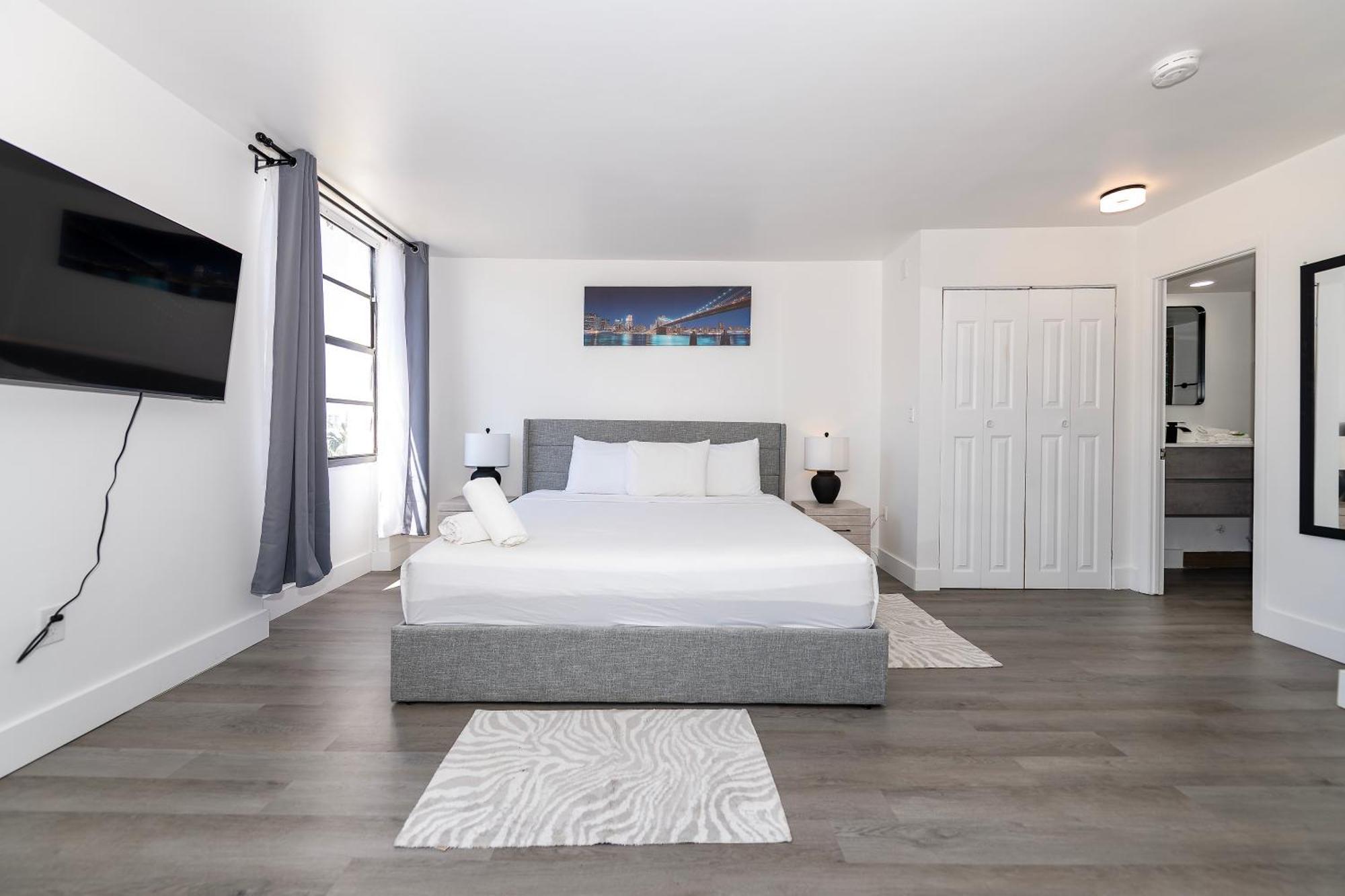 Washinghton Avenue Apartment *
