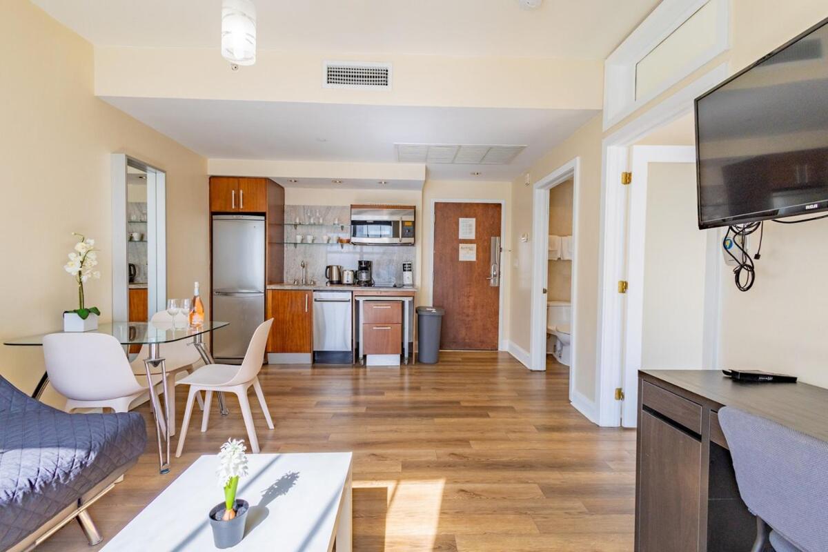 Amazing 1 Bedroom With Rooftop Pool D304