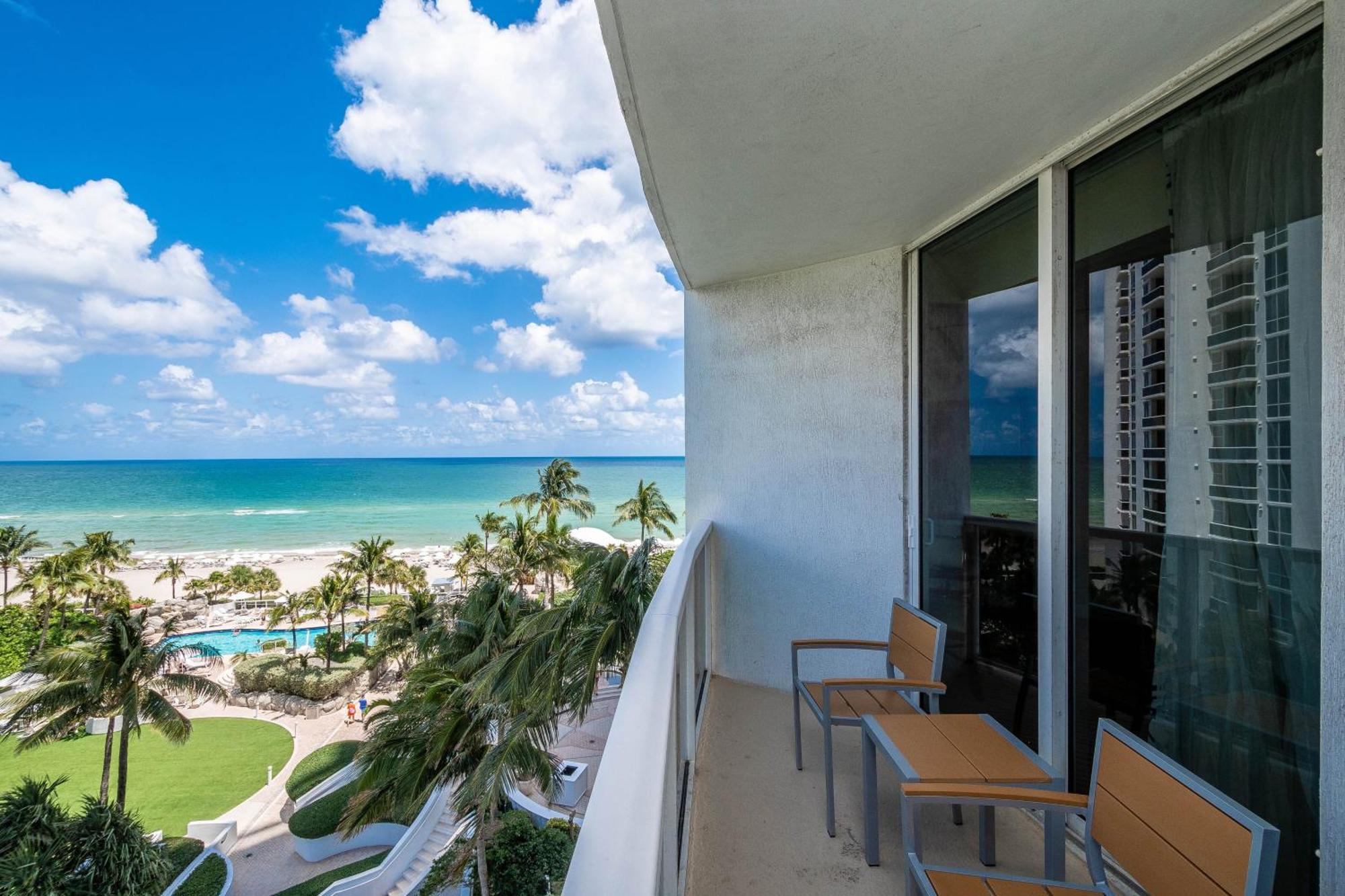Luxury Trump International Ocean View 1100sf 1 Bd Miami Beach