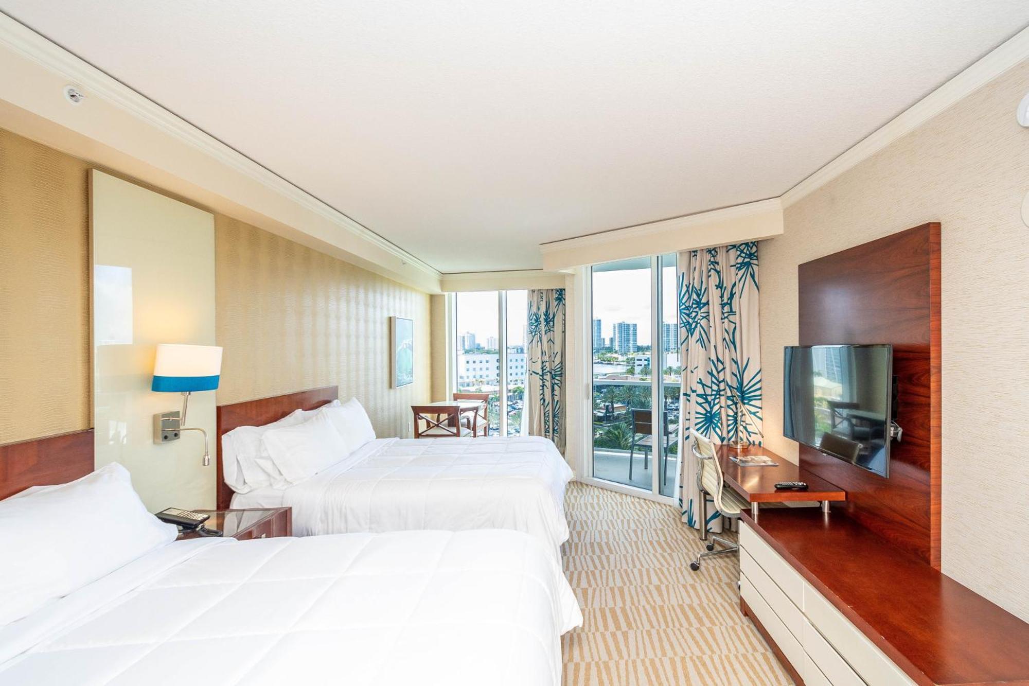 Luxury Trump International Ocean View 1100sf 1 Bd Apartment *