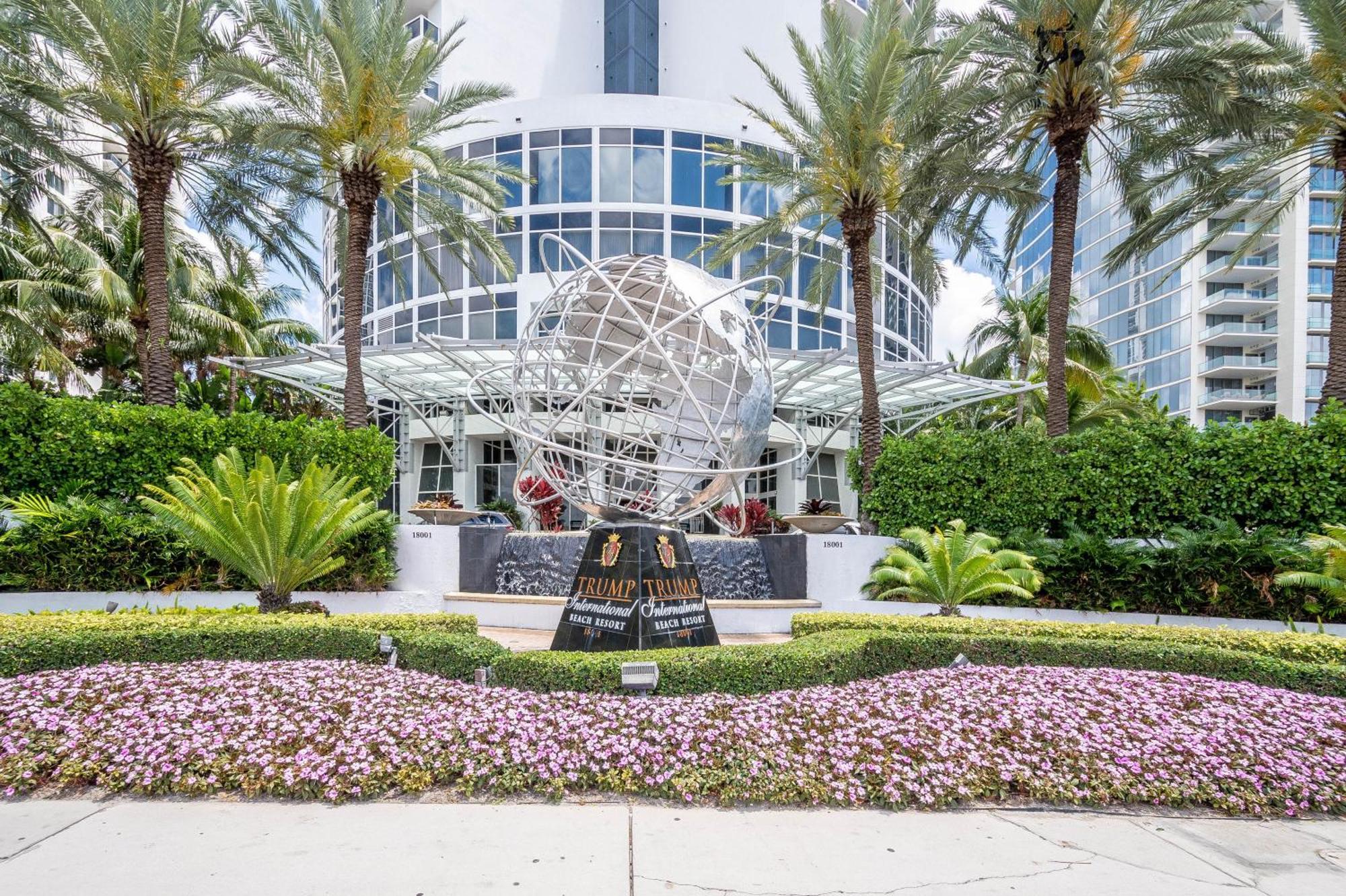 Luxury Trump International Ocean View 1100sf 1 Bd
