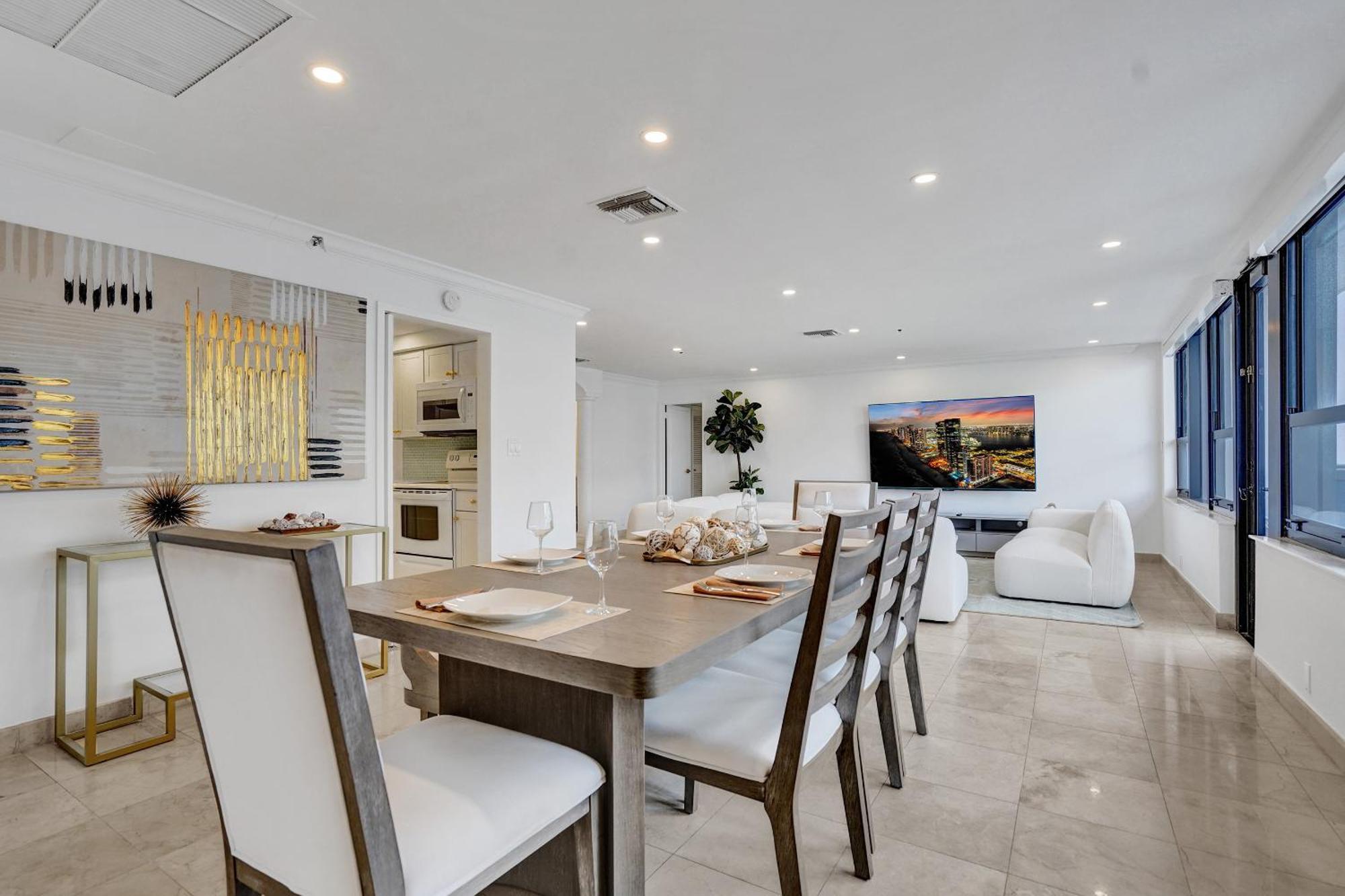 Luxury 2bd Penthouse With Access And Amenities Ph6 *