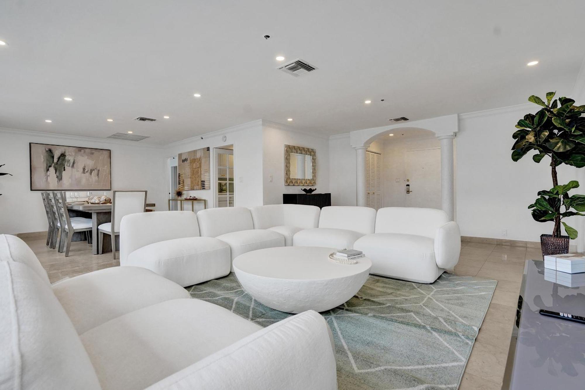 Luxury 2bd Penthouse With Access And Amenities Ph6