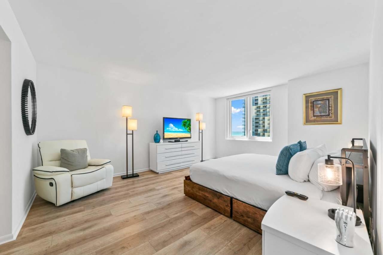 Oasis On The - For 4 * Miami Beach