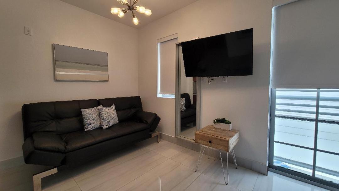 Strand Ocean Drive Suites 3*