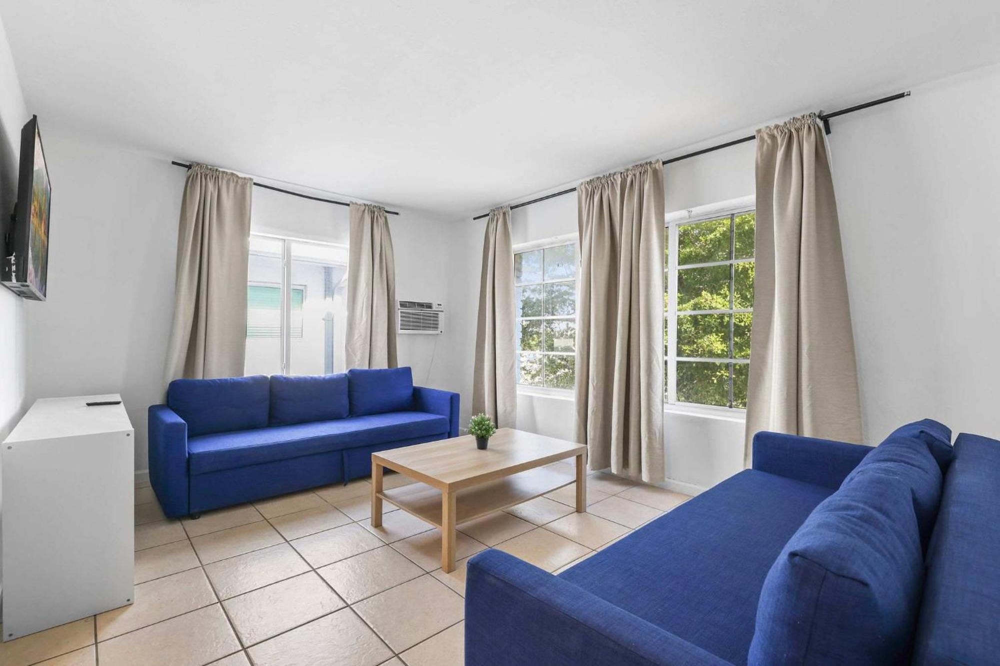 1br Sleeps 4 Vibes
