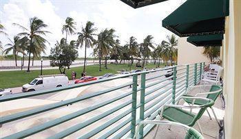 The At Cafe Milano By South Vacation Miami Beach
