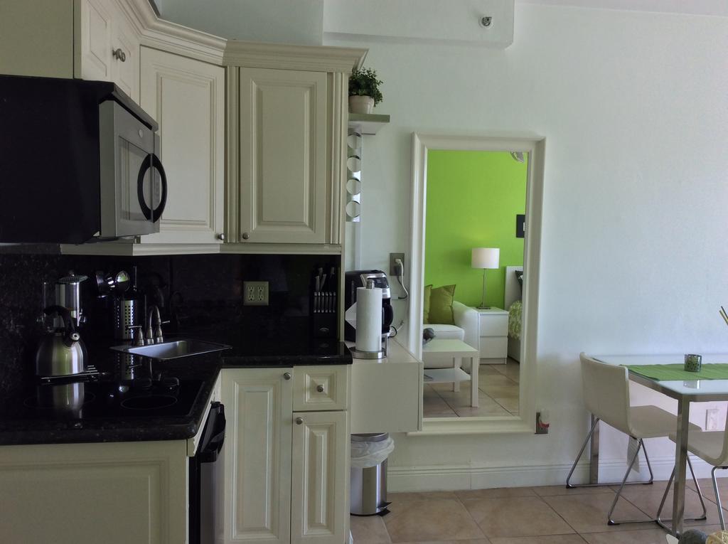 Apartment Suncoast I - Balcony Front Beach