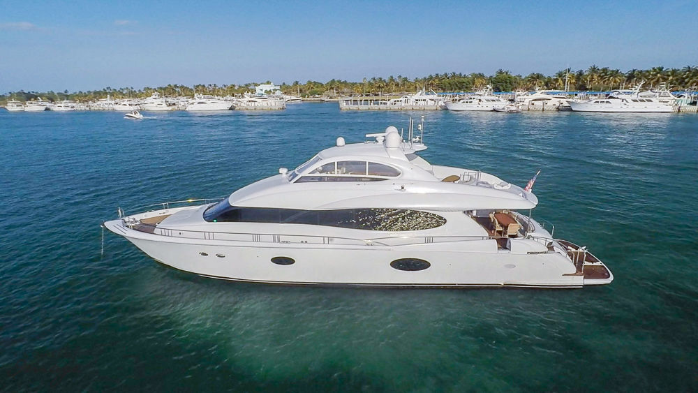 Miami Luxury Yacht Charters Hotel 4*