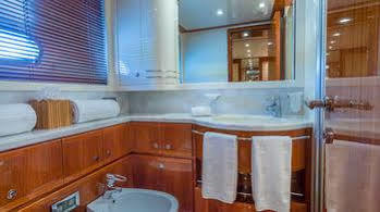 Miami Luxury Yacht Charters Hotel