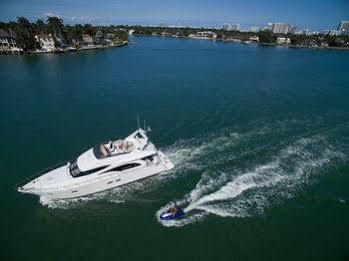 Miami Luxury Yacht Charters Hotel